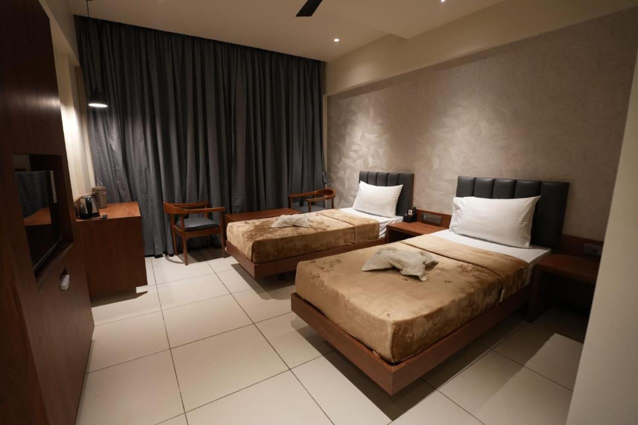 Hotel Swathi Hospet Exterior foto