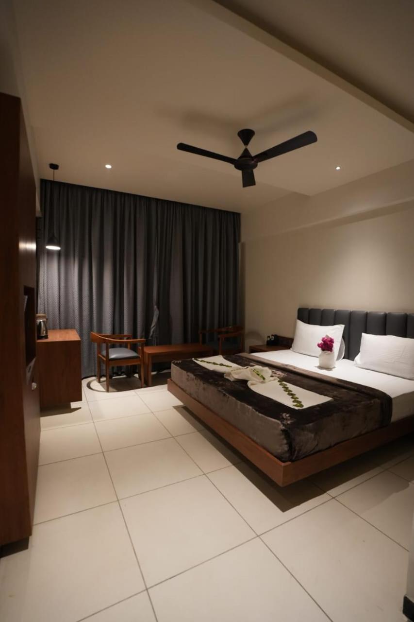 Hotel Swathi Hospet Exterior foto